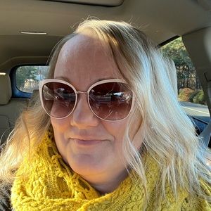 Meet your Posher, Sara